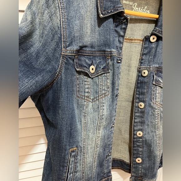 Women’s Denim Jacket - Picture 3 of 4